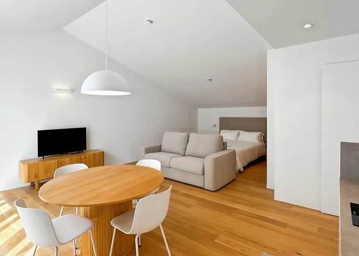 Housingcoruna Rua Do Anxo 3*