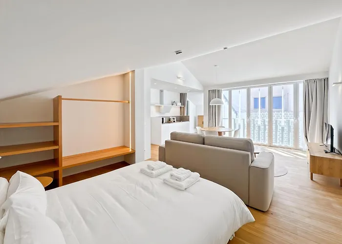 Hotel apartamentowy Housingcoruna Rua Do Anxo 3*