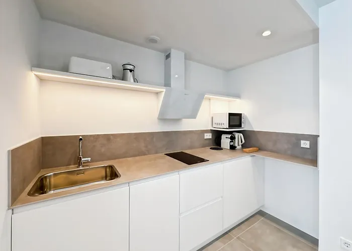 Hotel apartamentowy Housingcoruna Rua Do Anxo