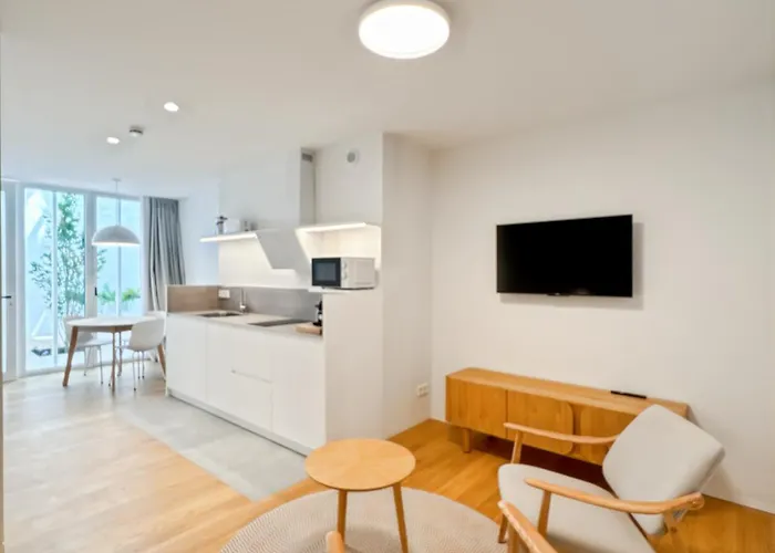 Hotel apartamentowy Housingcoruna Rua Do Anxo 3*