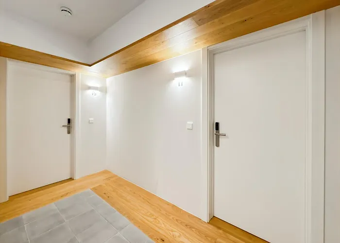 Hotel apartamentowy Housingcoruna Rua Do Anxo